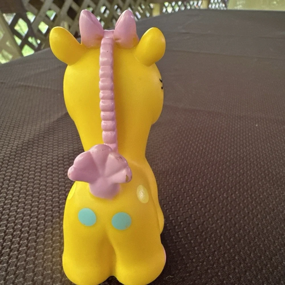Giraffe 4